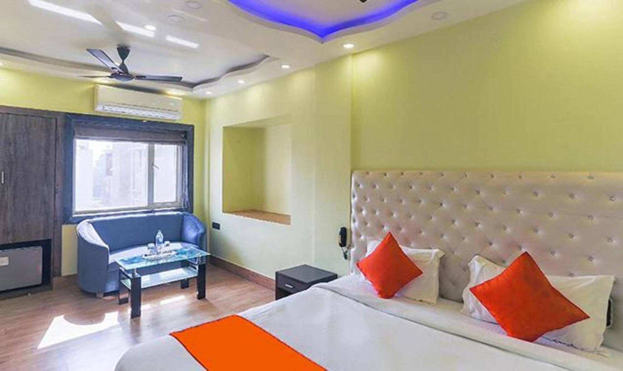 Fabhotel Aspiring Inn Jādabpur Exterior foto